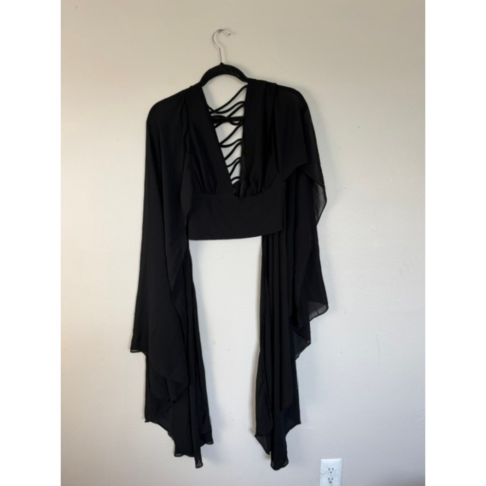 Nasty Gal Black Lace Up Crop Top Dramatic Long Chiffon Cape Sleeves Small